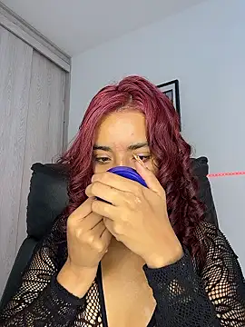 Laura fernandezII online show from January 14, 7:52 pm