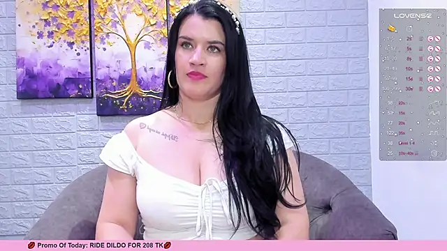 Snapshot of LenaRuiz_ chatting on March 6, 3:35 pm LenaRuiz online show from March 6, 3:35 pm
