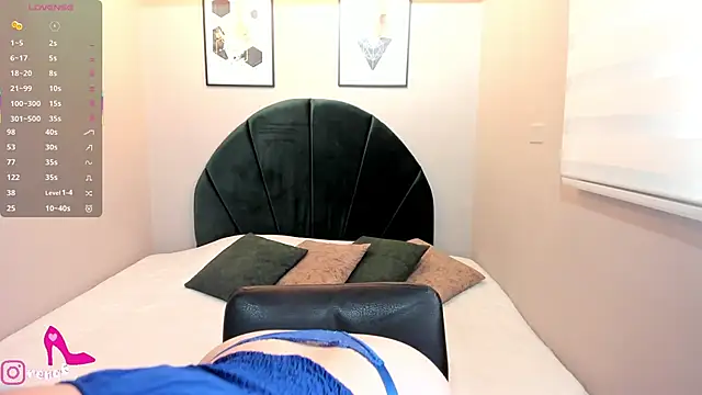 LenaRuiz  online show from July 1, 12:07 pm
