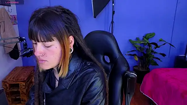  sharlotte777 online show from October 16, 3:57 pm