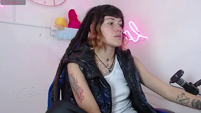  sharlotte777 online show from December 5, 2:25 pm