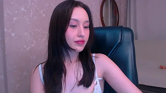 Snapshot of Ann__Cute chatting on February 23, 12:37 pm Ann Cute online show from February 23, 12:37 pm