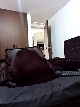 Snapshot of MAXIMUS_MASTE3 chatting on February 16, 7:49 pm MAXIMUS MASTE3 online show from February 16, 7:49 pm