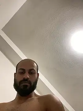 Snapshot of islandvybee55 chatting on February 10, 2:08 am islandvybee55 online show from February 10, 2:08 am