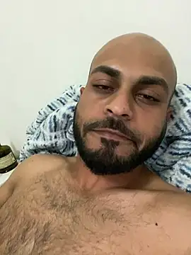 Snapshot of islandvybee55 chatting on February 17, 3:15 am islandvybee55 online show from February 17, 3:15 am