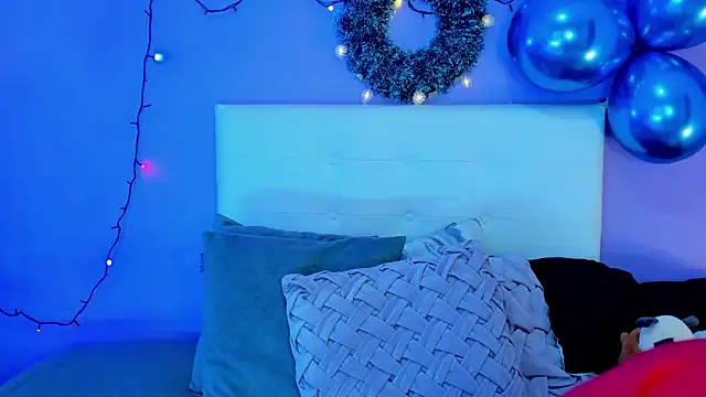 Charlotte11-11 online show from December 20, 3:30 pm