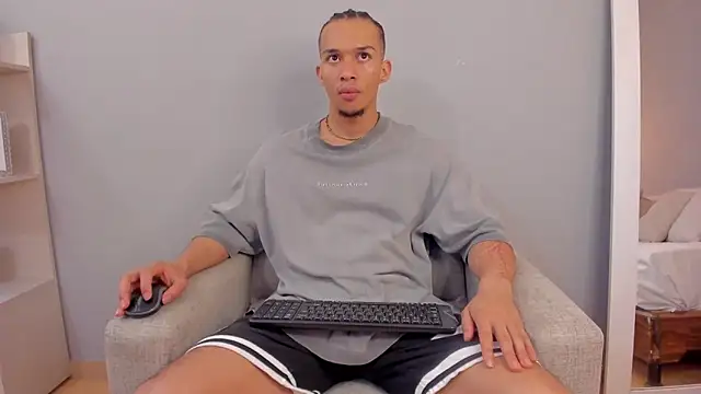 Snapshot of Dominick_star chatting on November 8, 3:50 am Dominick star online show from November 8, 3:50 am