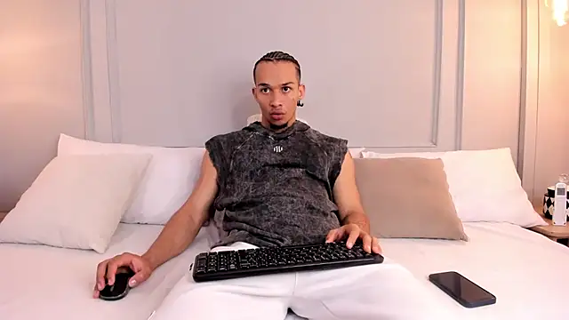 Snapshot of Dominick_star chatting on November 12, 4:35 am Dominick star online show from November 12, 4:35 am