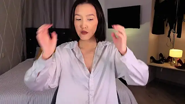 Snapshot of CarrieAmber chatting on November 21, 3:11 pm CarrieAmber online show from November 21, 3:11 pm