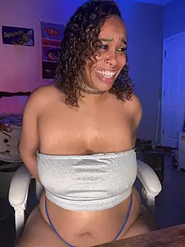 loveluna8 online show from March 12, 4:08 am