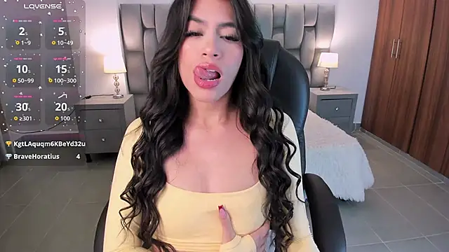 Snapshot of sarita_evanss chatting on November 21, 6:56 am sarita evanss online show from November 21, 6:56 am