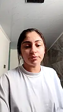 Alaya cute online show from January 7, 6:10 pm