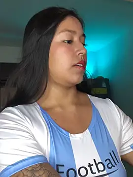 Snapshot of EmmaRossem chatting on February 21, 7:48 pm EmmaRossem online show from February 21, 7:48 pm