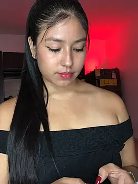 Snapshot of EmmaRossem chatting on February 24, 8:29 pm EmmaRossem online show from February 24, 8:29 pm