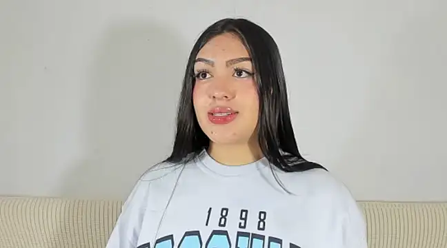 Sweet-Sophiee online show from January 24, 2:51 pm