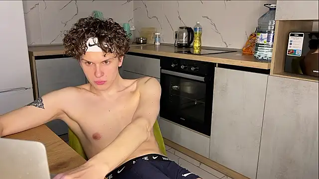 alyx garden online show from March 2, 1:40 pm