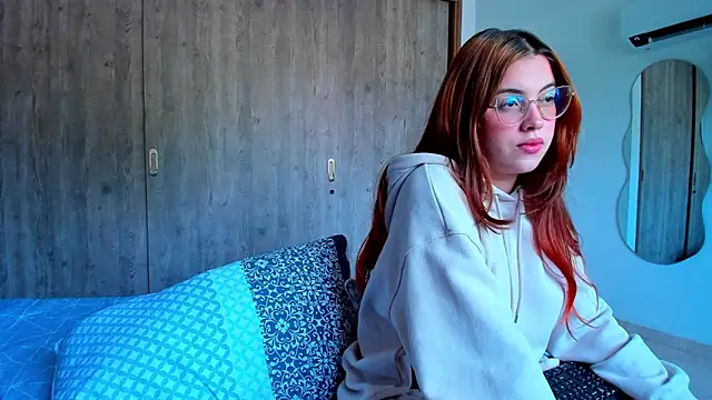 kittyandrick online show from March 10, 9:18 pm