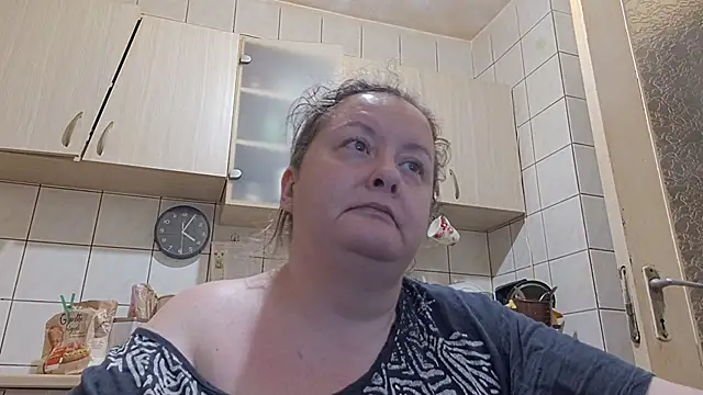 melissaBlessing online show from April 28, 1:04 am