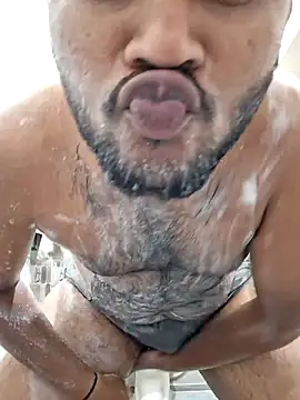 LundChodumera online show from March 23, 2:04 am