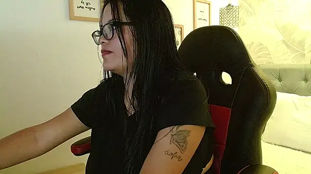 violletha online show from January 30, 3:40 pm