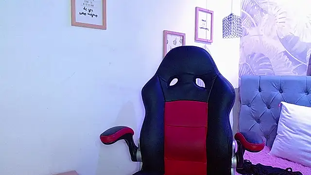 violletha online show from March 8, 3:35 pm