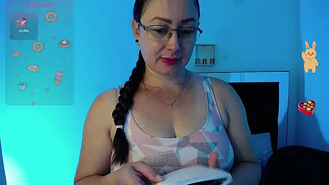 Snapshot of milly_sanchez chatting on May 8, 9:42 pm milly sanchez online show from May 8, 9:42 pm
