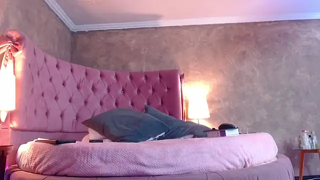 GabyPetit online show from March 5, 8:32 pm