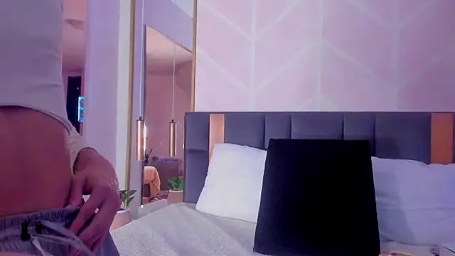 GabyPetit online show from February 5, 7:51 pm