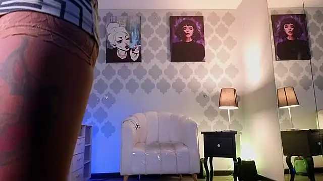 GabyPetit online show from July 21, 7:49 pm