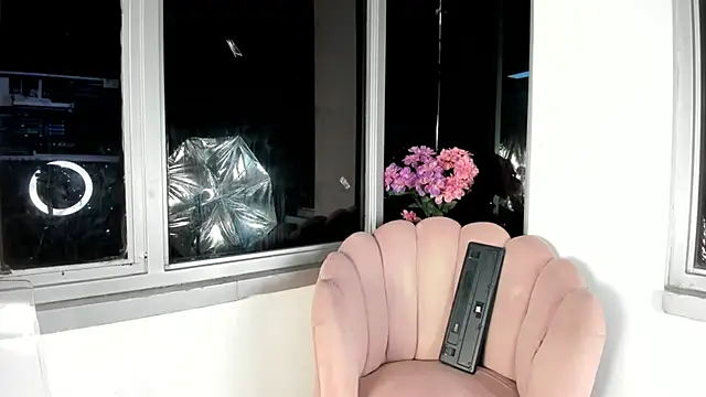 Megan Lim online show from January 11, 10:29 am