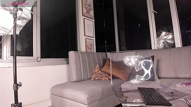 Megan Lim online show from February 11, 10:37 am