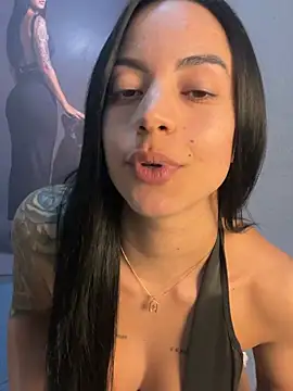 Elamesmamorena online show from June 17, 12:46 am