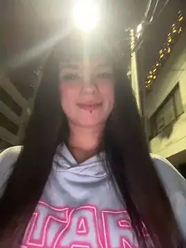 Snapshot of VioletaSubmissive chatting on December 7, 2:42 am VioletaSubmissive online show from December 7, 2:42 am