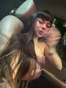 Snapshot of VioletaSubmissive chatting on December 12, 3:21 am VioletaSubmissive online show from December 12, 3:21 am