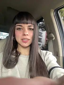 Snapshot of VioletaSubmissive chatting on December 29, 8:58 pm VioletaSubmissive online show from December 29, 8:58 pm