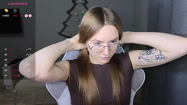 littlevildevil online show from January 17, 10:20 am