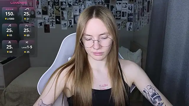 littlevildevil online show from February 24, 11:19 am