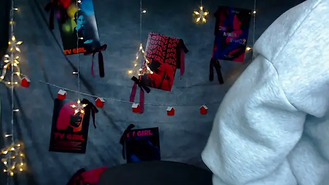 MademoiselleCl online show from December 16, 7:24 am