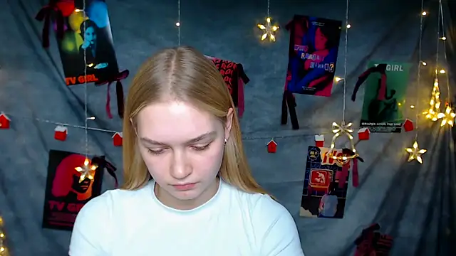 MademoiselleCl online show from December 17, 1:28 pm