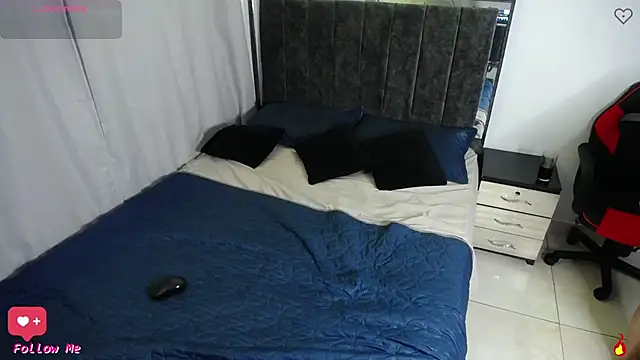 anna alvarez online show from May 1, 1:54 am