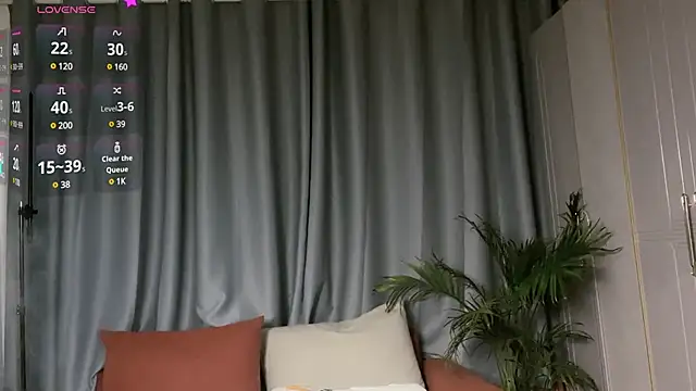 Snapshot of Youth3_ chatting on January 10, 12:04 pm Youth3 online show from January 10, 12:04 pm