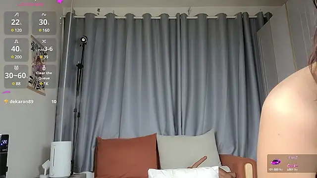 Snapshot of Youth3_ chatting on January 18, 1:29 pm Youth3 online show from January 18, 1:29 pm