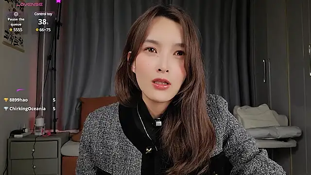 Snapshot of Youth3_ chatting on February 5, 3:09 pm Youth3 online show from February 5, 3:09 pm