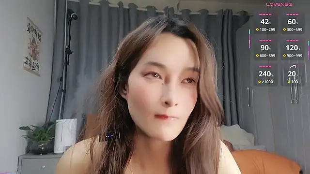 Snapshot of Youth3_ chatting on March 8, 9:40 pm Youth3 online show from March 8, 9:40 pm