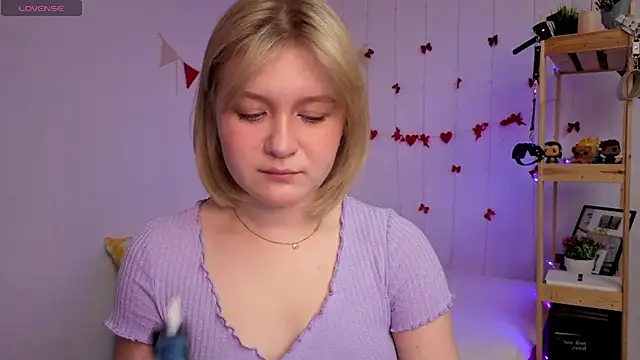 leazy peazy online show from March 31, 6:58 am