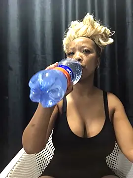 SZA Doja online show from January 18, 11:52 pm