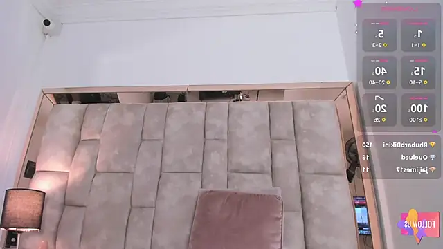 Oliviaa Evans online show from March 12, 7:02 am