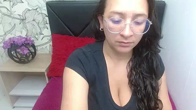 sarax ximena online show from March 5, 6:53 am