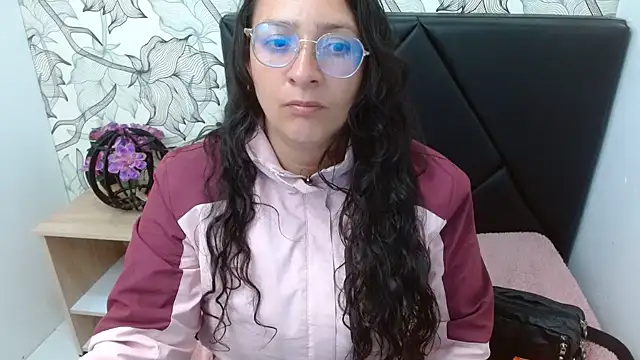 Snapshot of sarax_ximena chatting on August 1, 7:07 am sarax ximena online show from August 1, 7:07 am