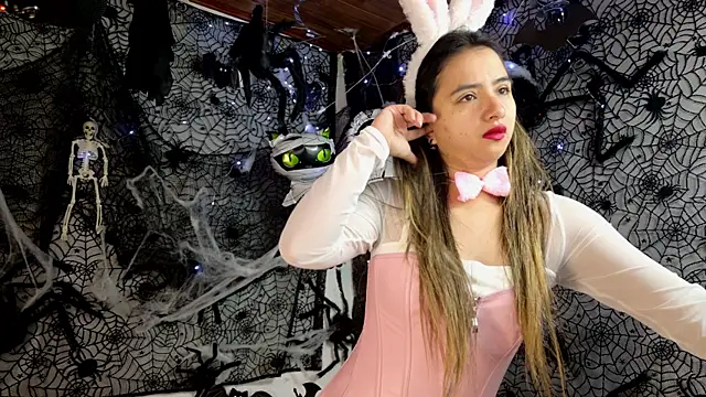 julietta   jackson online show from October 25, 1:29 pm